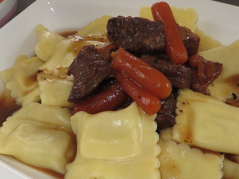 Gulasch mit Paprikaschoten und Möhren| Chefkoch