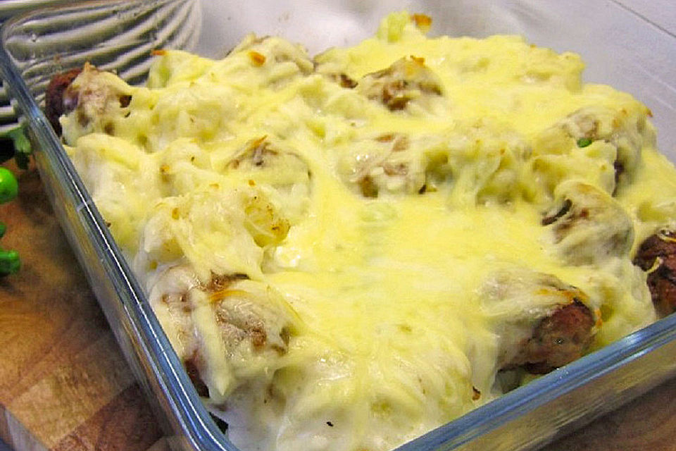 Blumenkohlauflauf mit Hackbällchen Blumenkohlauflauf mit Hackbällchen