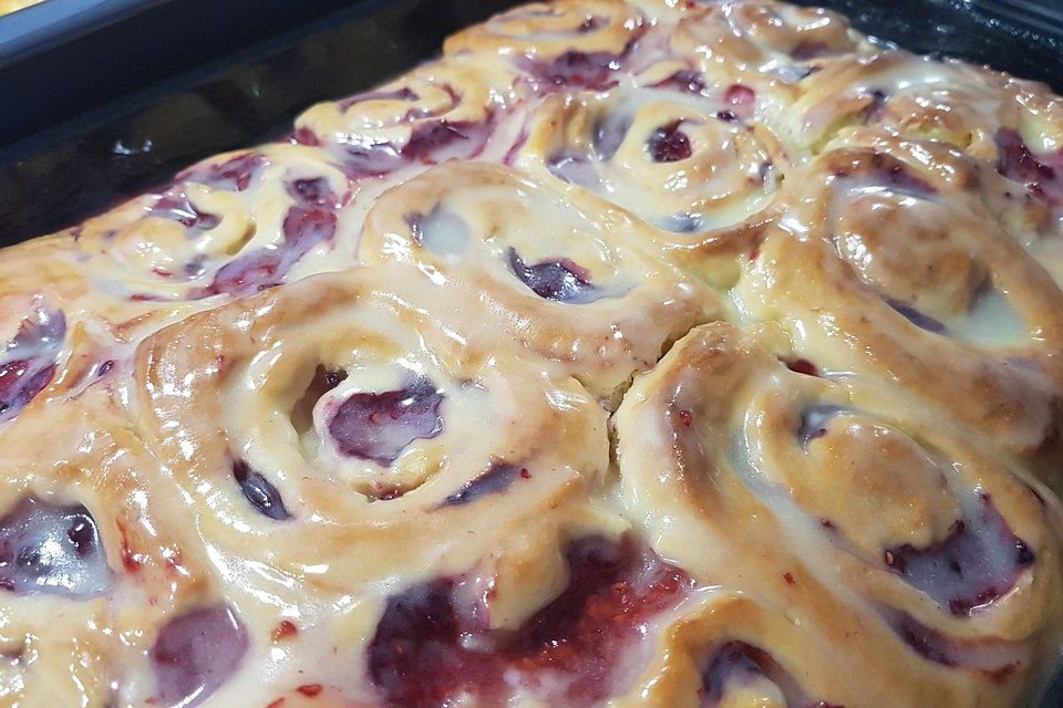 Himbeer Swirl Rolls