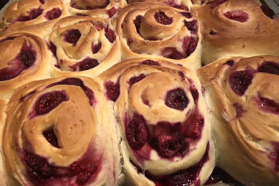 Himbeer Swirl Rolls