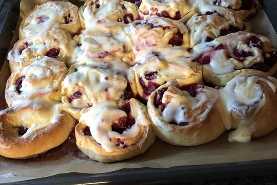 Himbeer Swirl Rolls