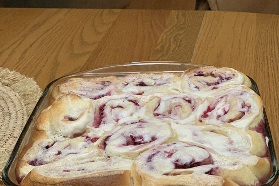 Himbeer Swirl Rolls