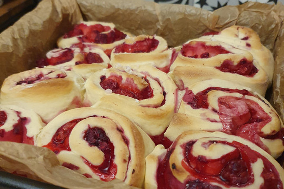 Himbeer Swirl Rolls