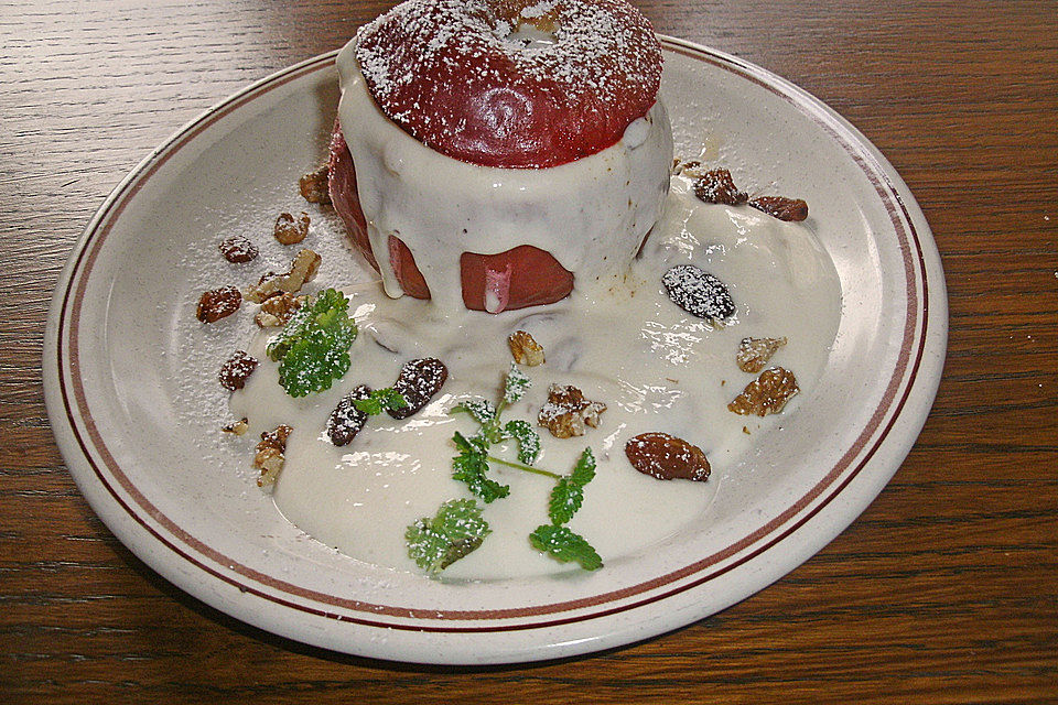 Gefüllter Apfel mit Quarkcreme