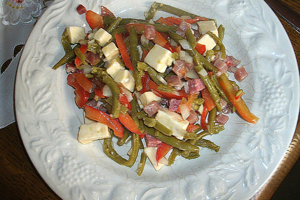 Pikanter Wurstsalat mal ganz anders