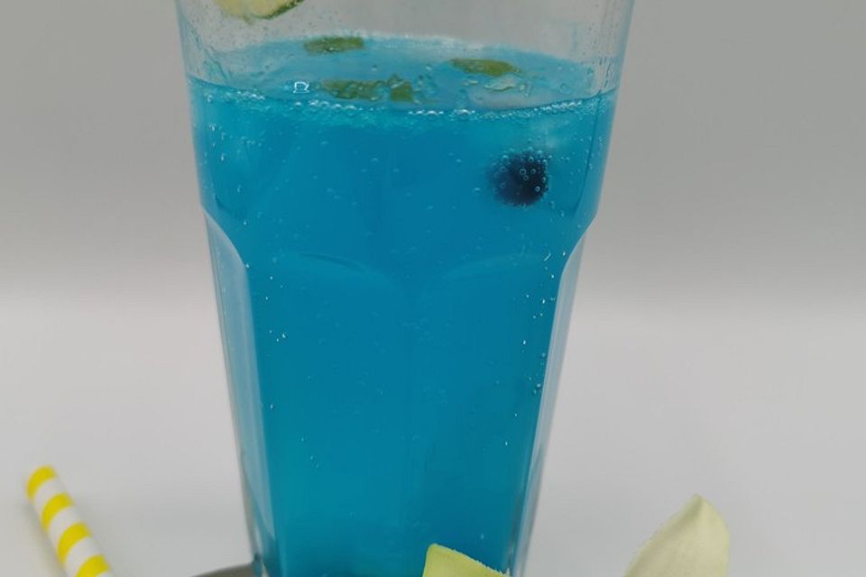 Blauer Kapitän-Cocktail