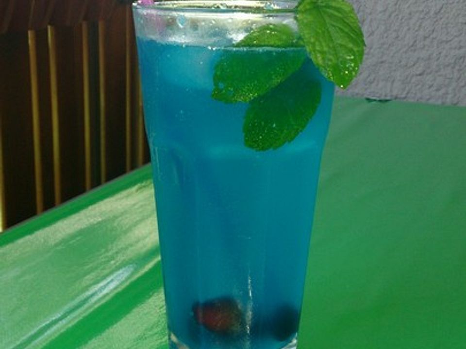 Blauer Kapitän-Cocktail von Lisa_BaBäähm| Chefkoch