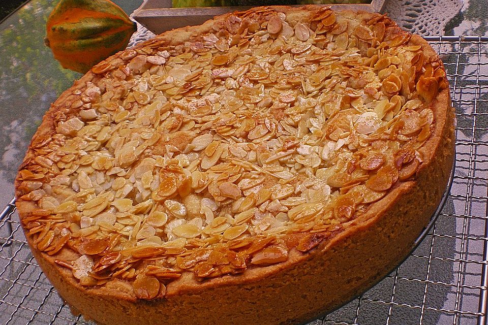 Apfelkuchen mit Mandelkruste