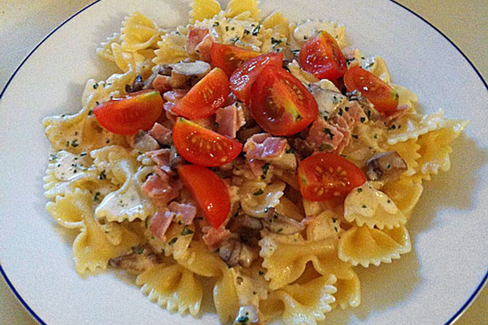 Farfalle mit Sahnesauce