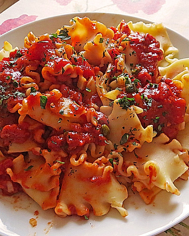 Lasagnette mit würziger Tomatensoße