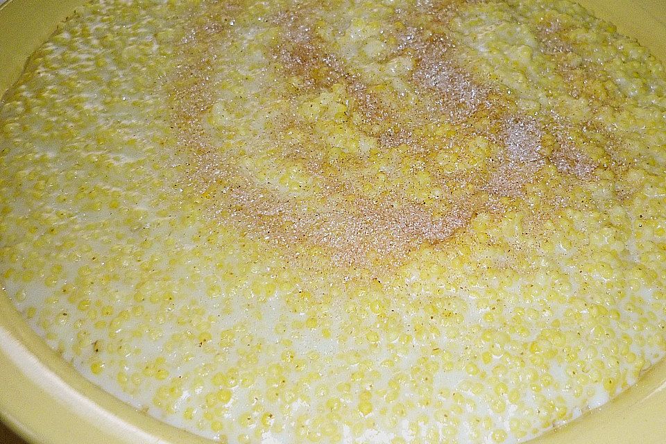 Hirsebrei (süß) Hirsebrei (süß)