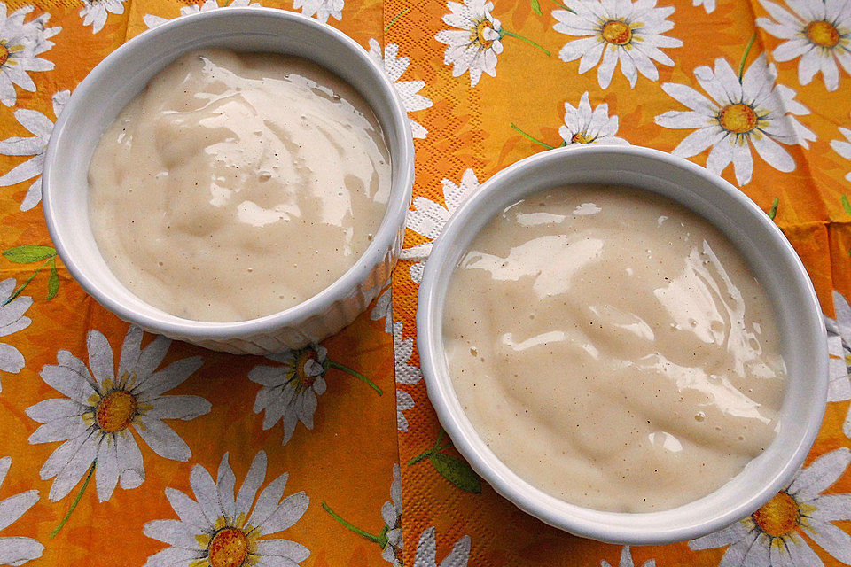 Weiße Schokolade - Pudding mit Eierlikör