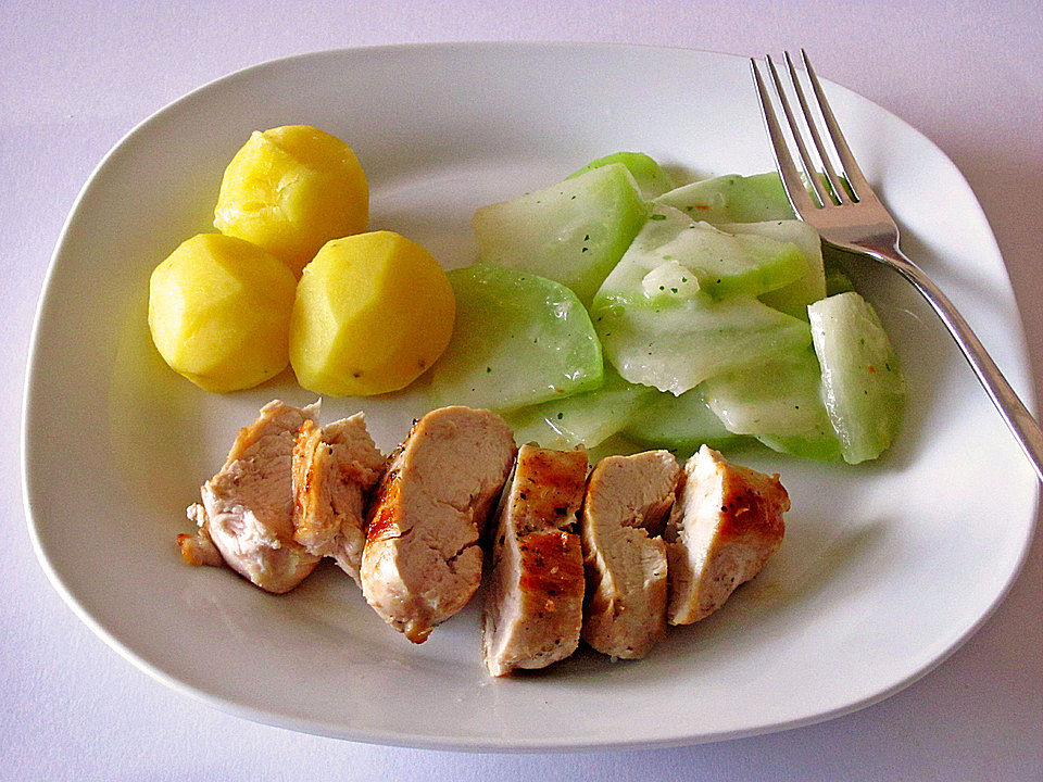 Hähnchenfilet in Kräuterkäsesoße von pralinchen| Chefkoch Hähnchenfilet in Kräuterkäsesoße von pralinchen| Chefkoch