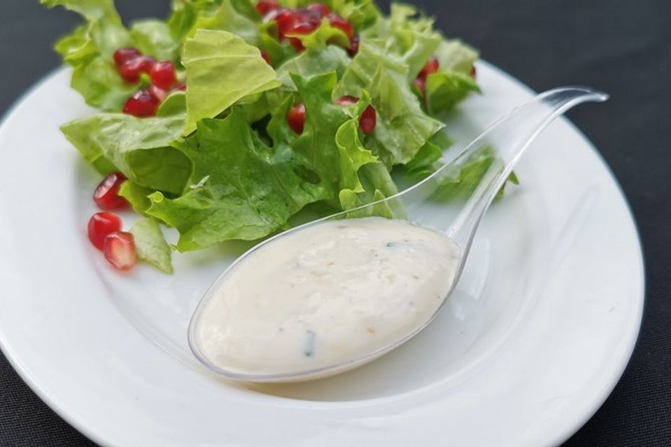 Joghurt-Orangen-Dressing