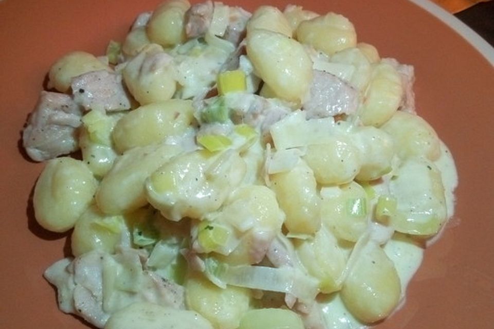 Gnocchi-Pfanne mit Lachs