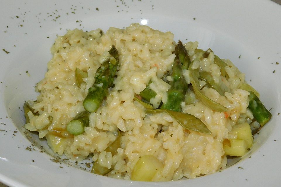 Spargel-Zuckerschoten-Risotto