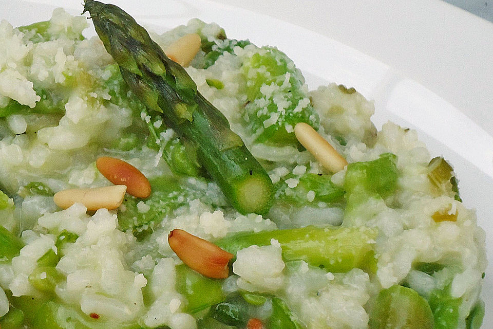 Spargel-Zuckerschoten-Risotto