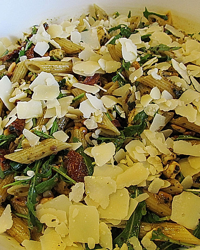 Sylvias Nudel-Pesto-Salat mit frischem Rucola