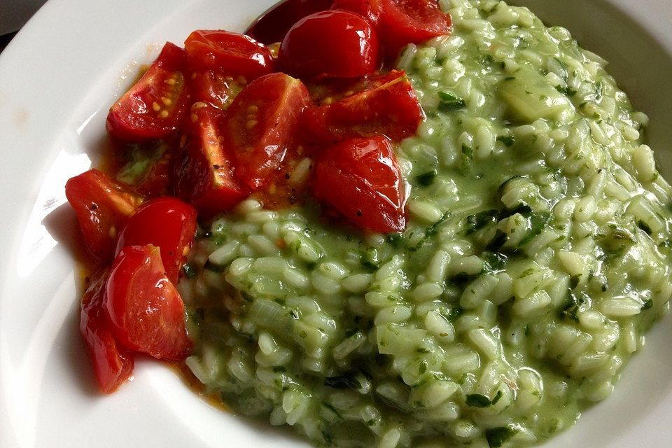 Risotto mit Bärlauch und Cocktailtomaten