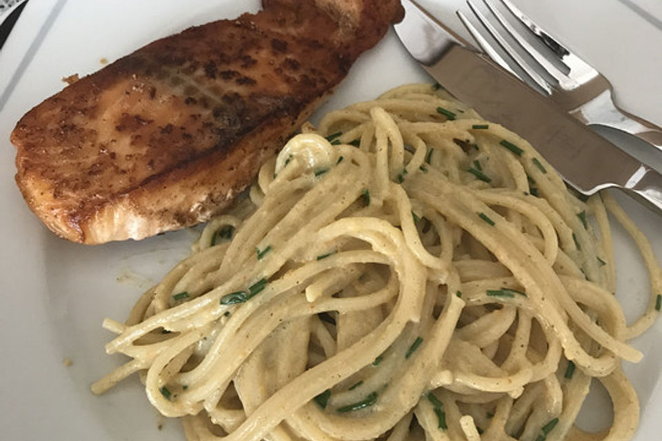 Spaghetti mit Zitronen-Mascarpone-Soße