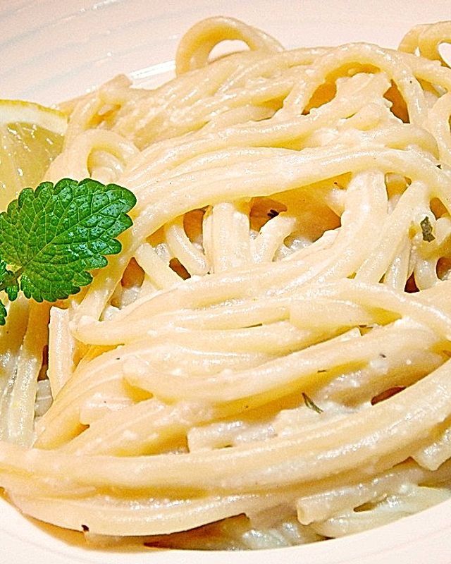 Spaghetti mit Zitronen-Mascarpone-Soße