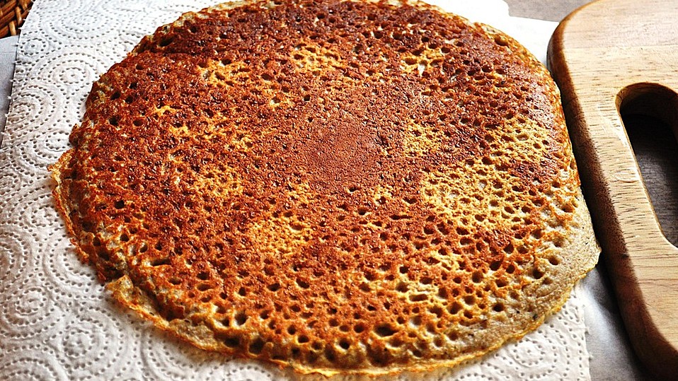 Buchweizen-Kräuter-Pfannkuchen-Röllchen von inwong