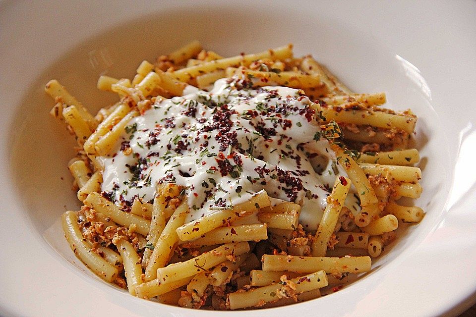 Nudeln mit Joghurt Nudeln mit Joghurt