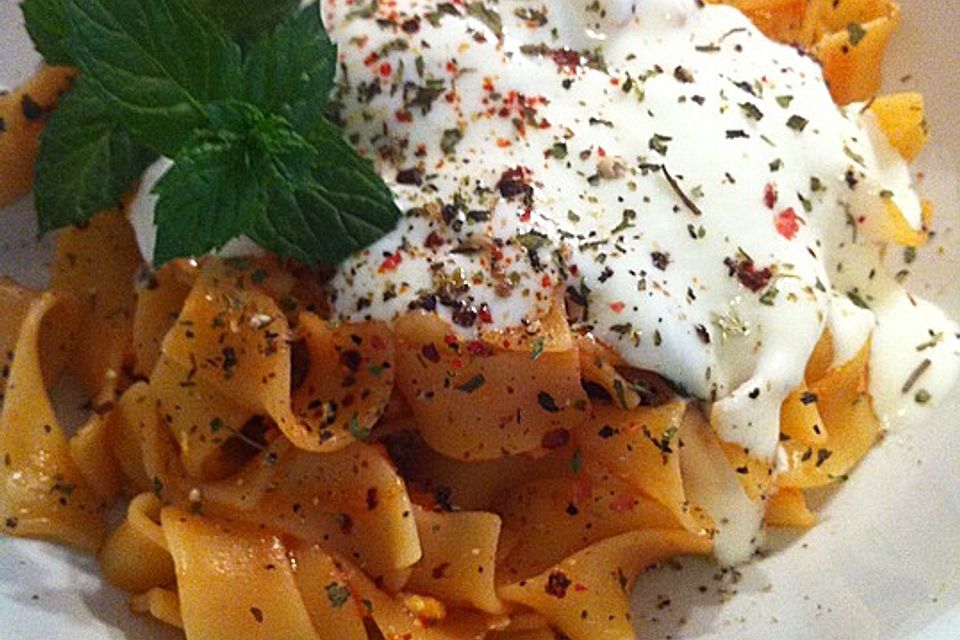 Nudeln mit Joghurt Nudeln mit Joghurt