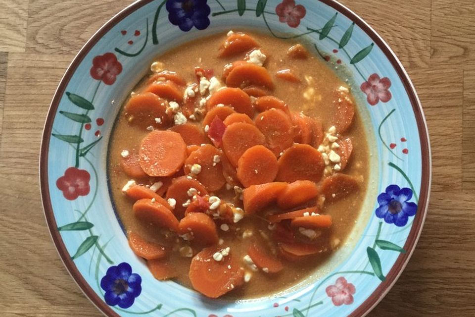 Schnelles und günstiges Möhrencurry