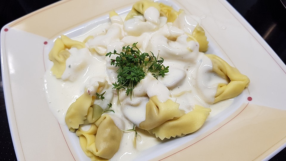 Tortellini In Kase Sahnesosse Von Edelkampfdackel Chefkoch 