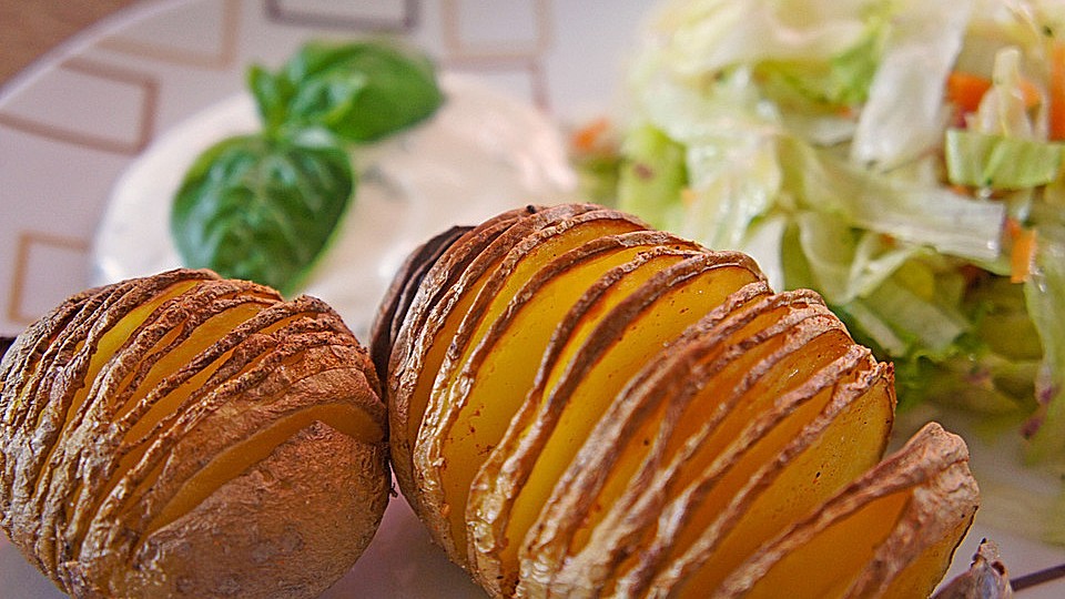 Hasselback Kartoffeln hasselback kartoffeln