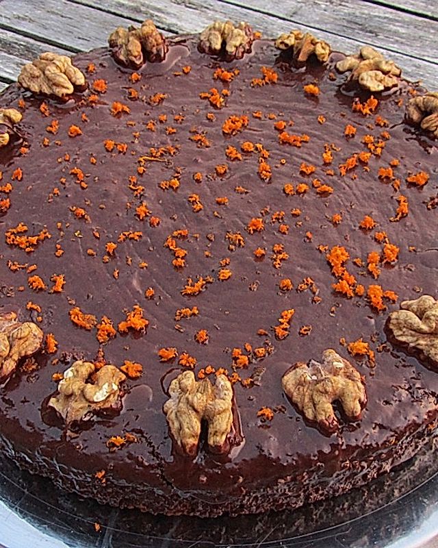 Karotten-Walnuss-Orangen Kuchen