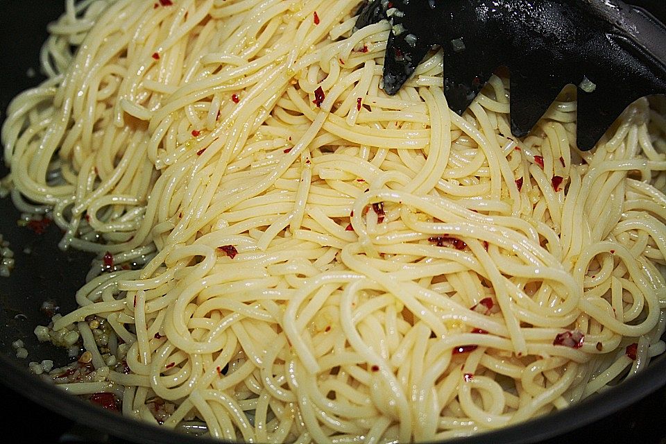 Chili - Spaghetti mit Knoblauch