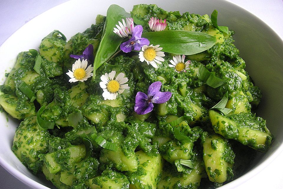 Bärlauch-Kartoffelsalat Bärlauch-Kartoffelsalat