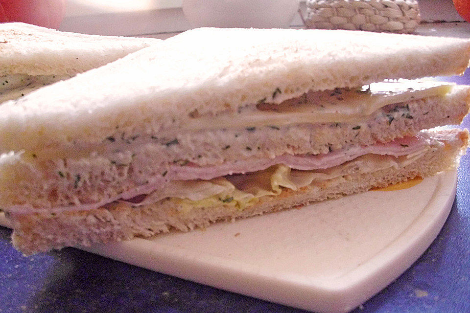 Honig Senf Creme & Schinken-Käse Sandwich Honig Senf Creme & Schinken-Käse Sandwich