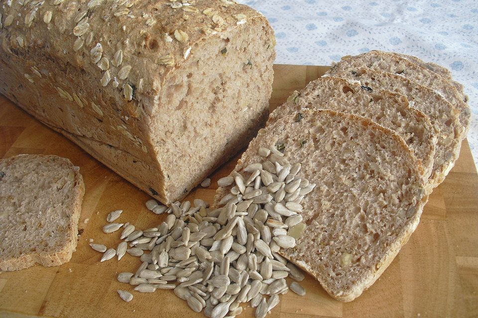 Leichtes Zucchini-Zwiebel Brot