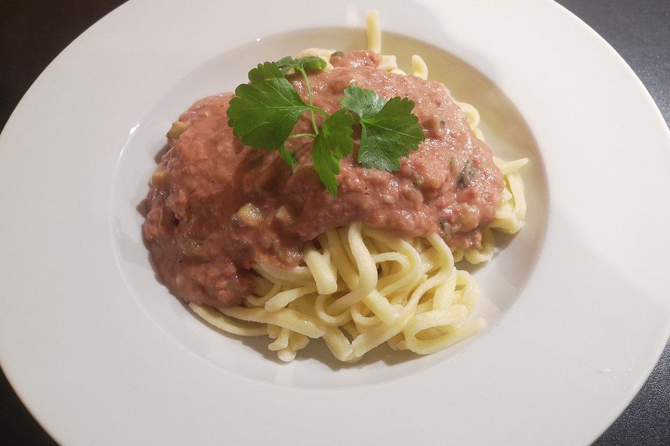 Spätzle mit Corned Beef-Haschee