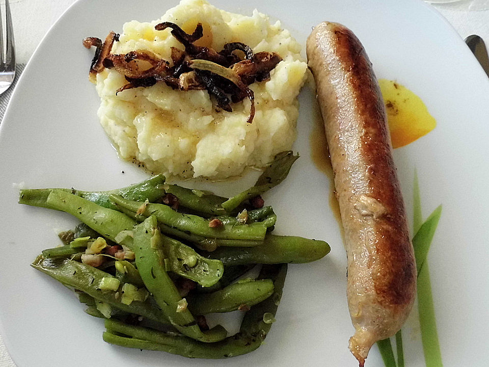 Geflügelbratwurst mit Bohnen und Kartoffeln von KochMaus667| Chefkoch
