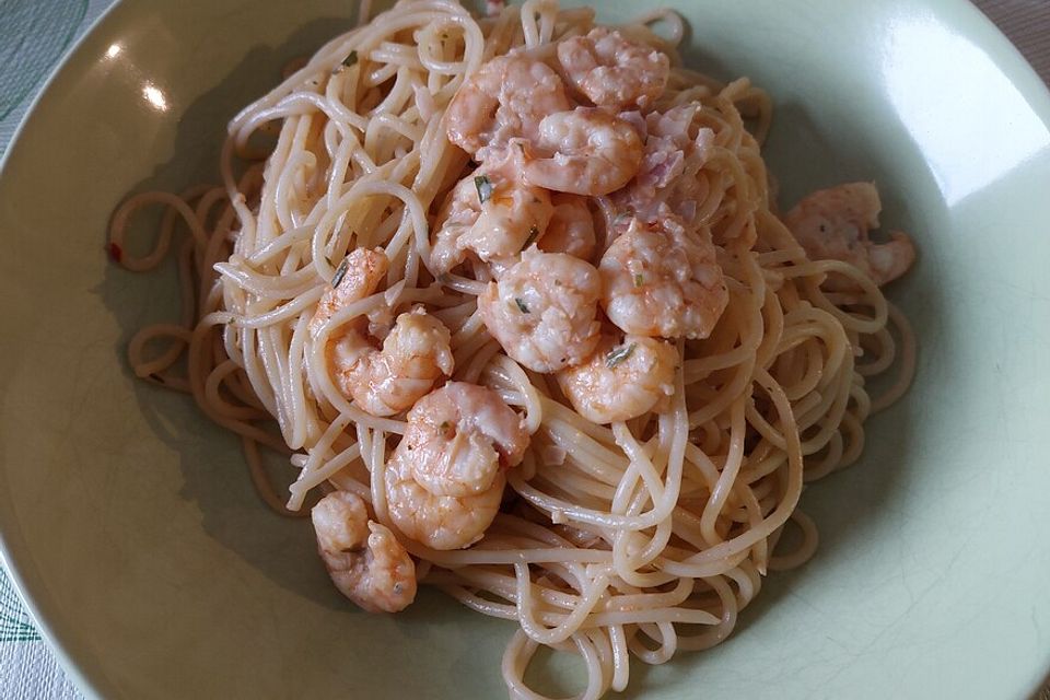 Pasta mit Garnelen-Sahne-Soße