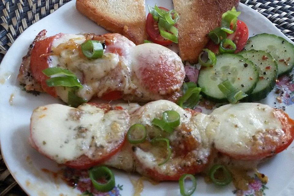 Tomaten-Mozzarella-Schnitzel