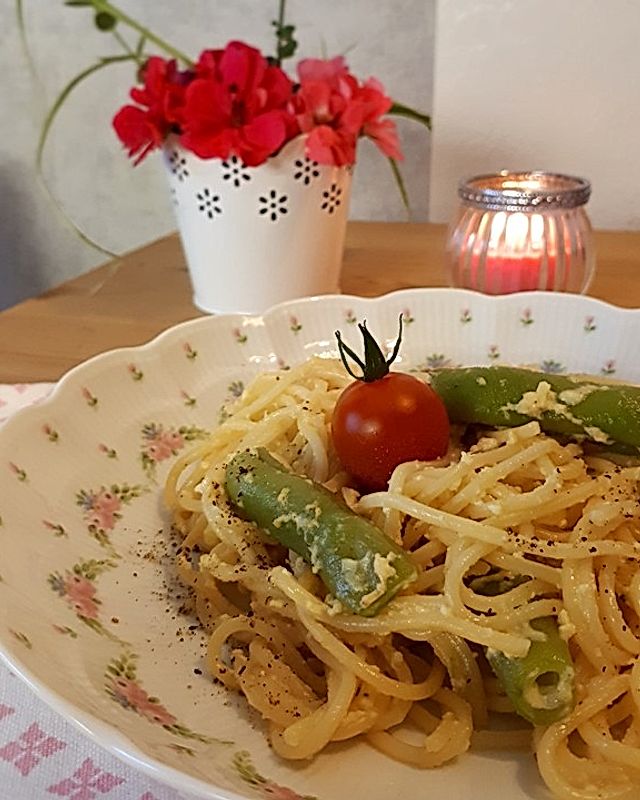Spaghetti mit Bohnen-Carbonara