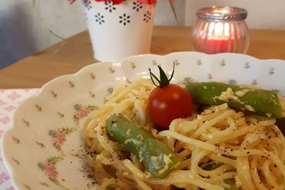 Spaghetti mit Bohnen-Carbonara