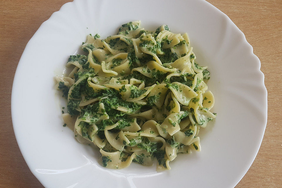 Tagliatelle mit Mascarpone und Spinat