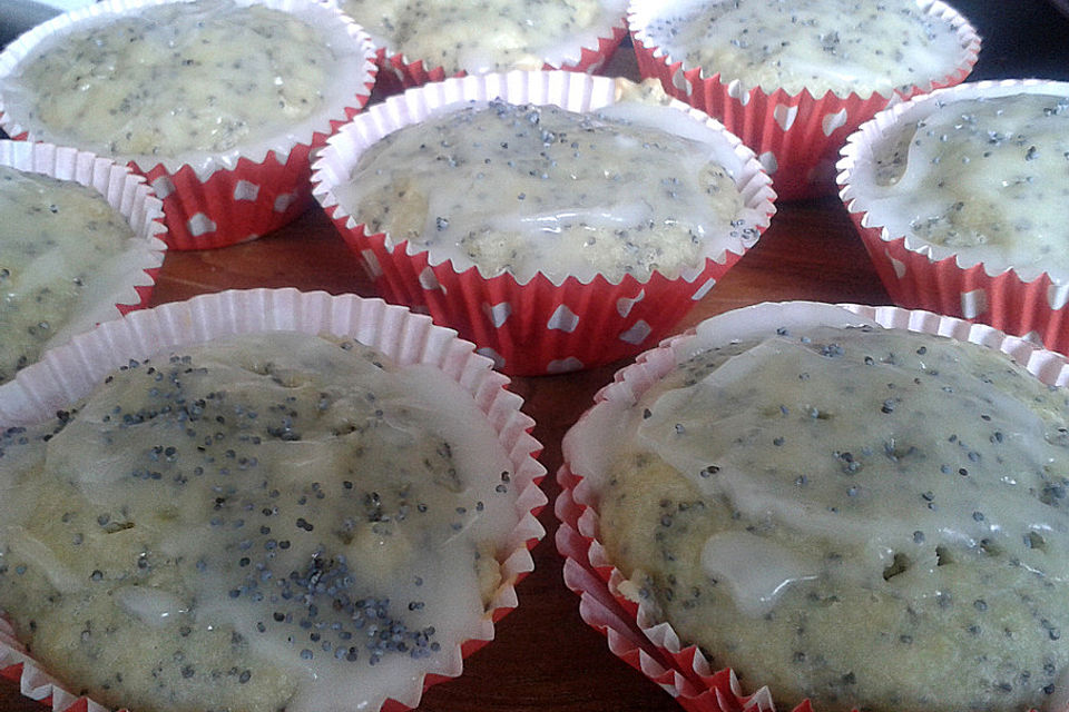 Zitronen-Mohn-Muffins