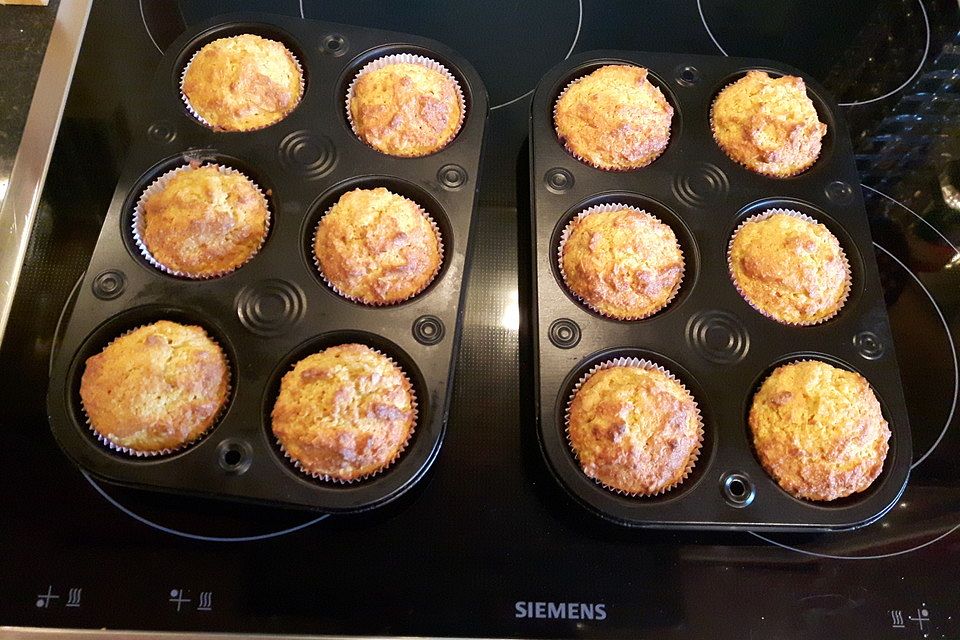 Karotten-Kokos-Haselnuss Muffins