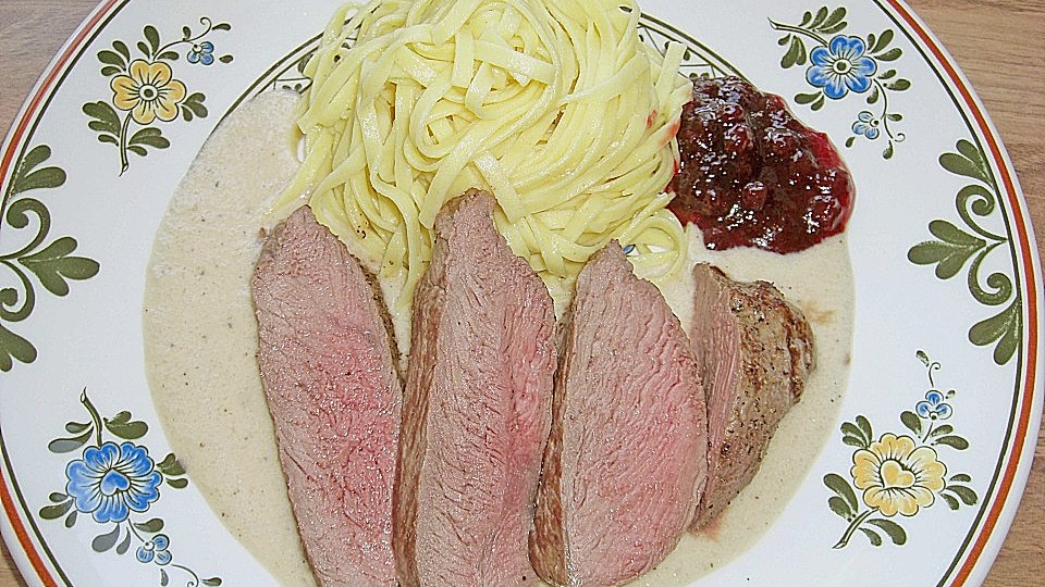 Hirsch Medaillons In Pfeffersauce Von Mayuree Chefkoch 