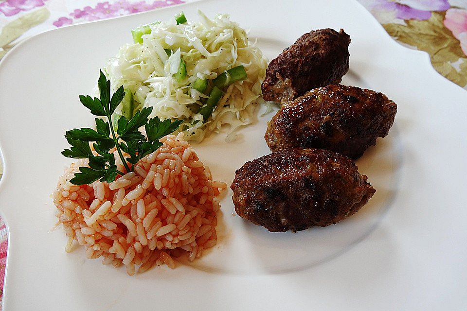 Cevapcici mit Krautsalat