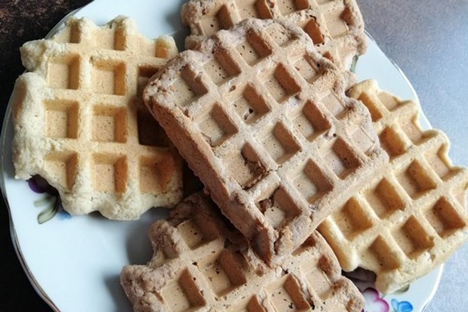 Waffeln ohne Mehl und Fett, wenig Zucker