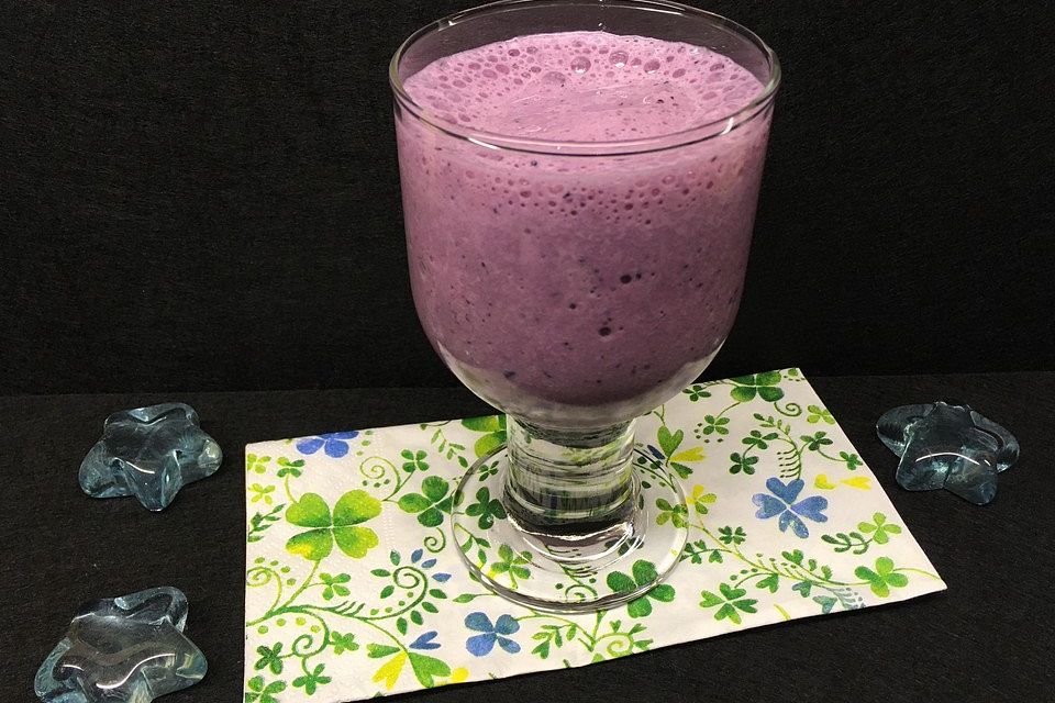 Erdbeer-Blaubeer-Smoothie