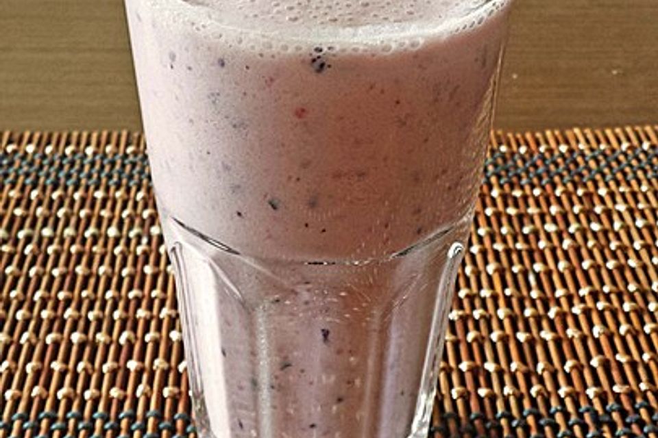 Erdbeer-Blaubeer-Smoothie